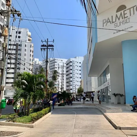 Moderno En Palmeto Laguito